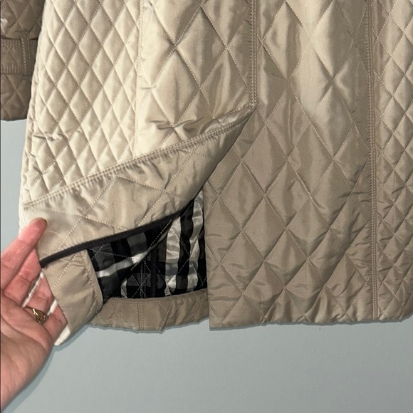 Burberry Quilted Long Belted Coat in Beige - Picture 8 of 10